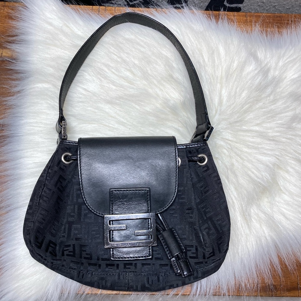 ❤️ Fendi Vintage Mini Bag